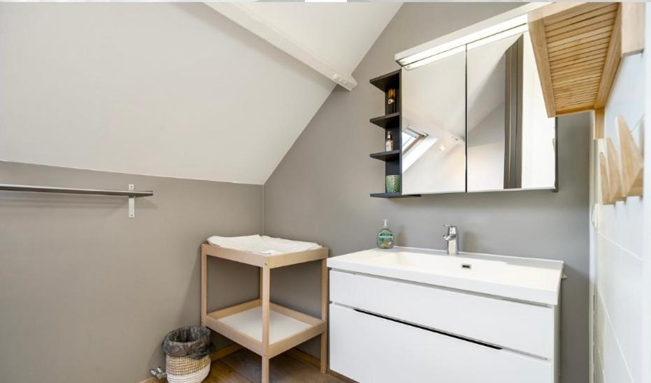 Villa Cosy Beachhouse Within Walking Distance Of The Sea De Haan Exterior foto